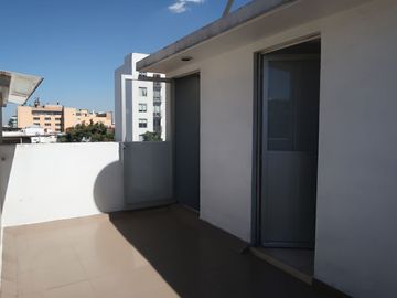 Venta de casa en condominio en San Pedro de Los Pinos