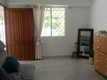 Casa completamente remodelada lugar tranquilo para inversión