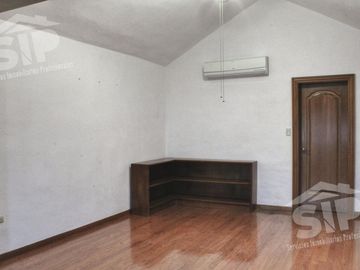 Residencia  en Venta en Villas de  San Miguel Saltillo