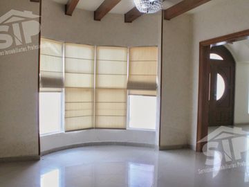 Residencia  en Venta en Villas de  San Miguel Saltillo