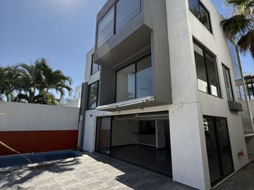 Casa en Fraccionamiento en Tequesquitengo Jojutla - ITI-2056-Fr