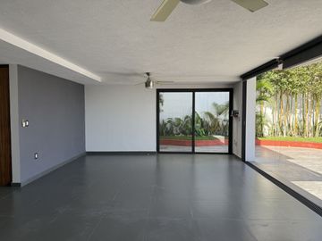 Casa en Fraccionamiento en Tequesquitengo Jojutla - ITI-2056-Fr