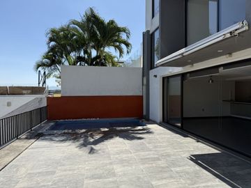Casa en Fraccionamiento en Tequesquitengo Jojutla - ITI-2056-Fr