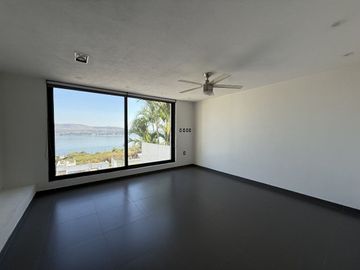 Casa en Fraccionamiento en Tequesquitengo Jojutla - ITI-2056-Fr