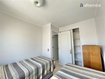 Departamento en Venta en Edificio Báltico piso 21 (Cond. Tres Mares)