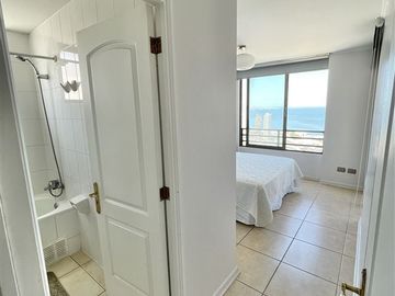 Departamento en Venta en Edificio Báltico piso 21 (Cond. Tres Mares)