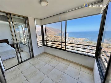 Departamento en Venta en Edificio Báltico piso 21 (Cond. Tres Mares)