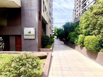 Departamento en Venta en Metro Chile España J80