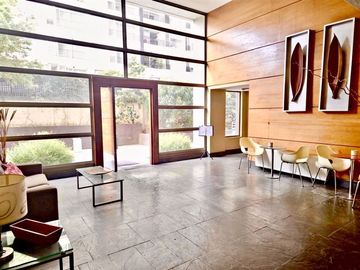 Departamento en Venta en Metro Chile España J80
