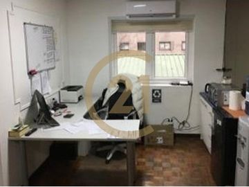 SE VENDE OFICINA EN CALLE AGUSTINAS
