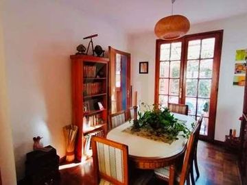 SE VENDE CASA EXCELENTE UBICACIÓN LAS CONDES