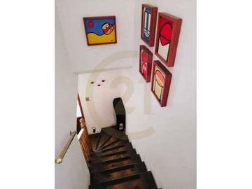 SE VENDE CASA EXCELENTE UBICACIÓN LAS CONDES