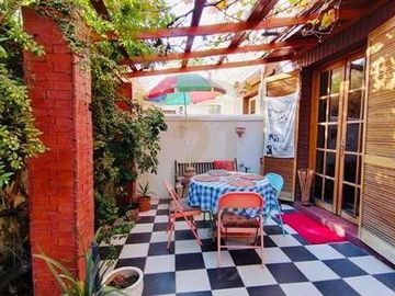 SE VENDE CASA EXCELENTE UBICACIÓN LAS CONDES