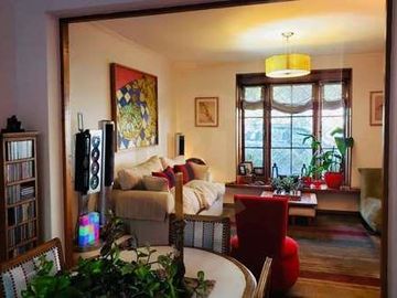 SE VENDE CASA EXCELENTE UBICACIÓN LAS CONDES