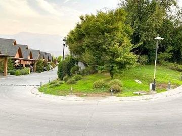 VENTA CASA EN CONDOMINIO LO BARNECHEA