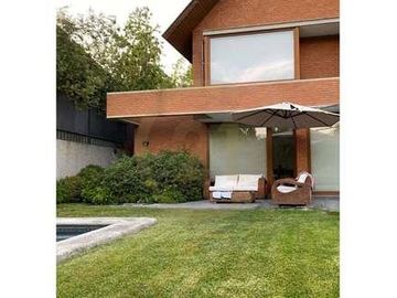 VENTA CASA EN CONDOMINIO LO BARNECHEA