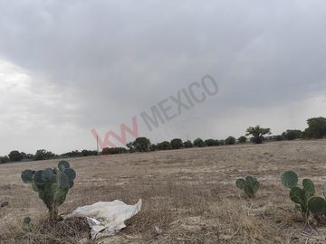 130,000m2 atrás de casas Quma, Tizayuca. Para desarrollo habitacional, industrial o comercial.