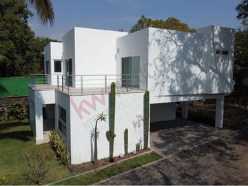 Casa en Venta En Pedregal de las Fuentes  Jiutepec, Morelos