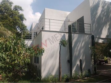 Casa en Venta En Pedregal de las Fuentes  Jiutepec, Morelos