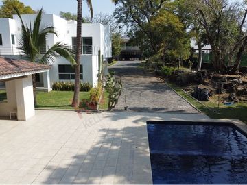 Casa en Venta En Pedregal de las Fuentes  Jiutepec, Morelos