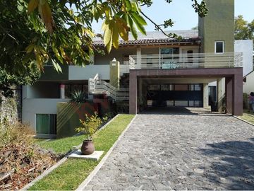 Casa en Venta En Pedregal de las Fuentes  Jiutepec, Morelos
