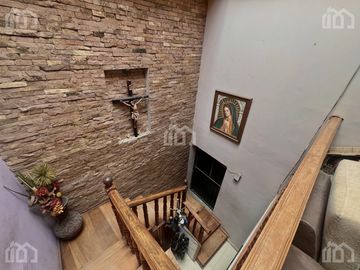 CASA RENTERA CON LOCAL COMERCIAL GUALACEO