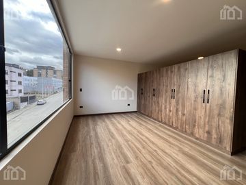 SUITE EN VENTA SECTOR NARANCAY CUENCA