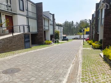 DEPARTAMENTO DE VENTA SAN JUAN DE CUMBAYA