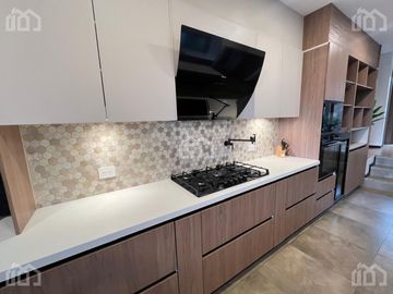 CASA EN VENTA  DE UNA SOLA PLANTA AMOBLADA SECTOR RIO AMARILLO