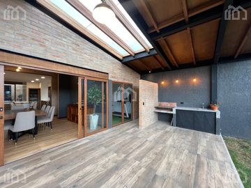 CASA EN VENTA  DE UNA SOLA PLANTA AMOBLADA SECTOR RIO AMARILLO