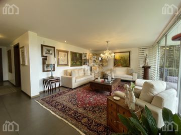 CASA DE VENTA EN CUMBAYA