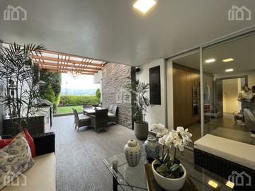 CASA DE VENTA EN CUMBAYA