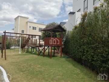 DEPARTAMENTO DE VENTA EN CUMBAYA SECTOR LA CATOLICA