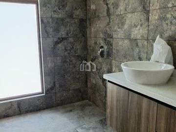 CASA DE VENTA TUMBACO