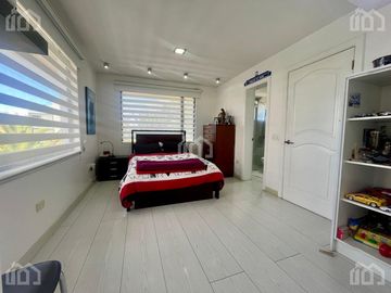 CASA VENTA EL CONDADO