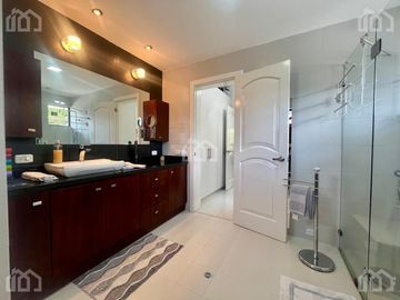 CASA VENTA EL CONDADO