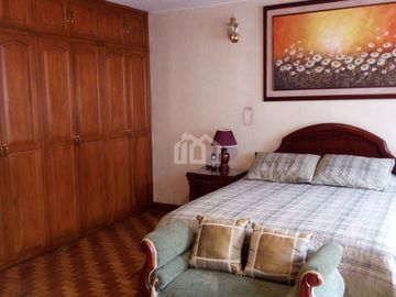CASA RENTERA DE VENTA SECTOR LAS CASAS