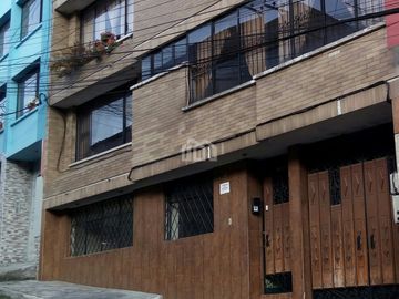 CASA RENTERA DE VENTA SECTOR LAS CASAS