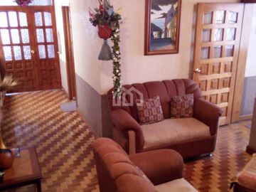 CASA RENTERA DE VENTA SECTOR LAS CASAS