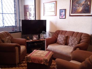 CASA RENTERA DE VENTA SECTOR LAS CASAS