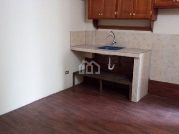 CASA RENTERA DE VENTA SECTOR LAS CASAS