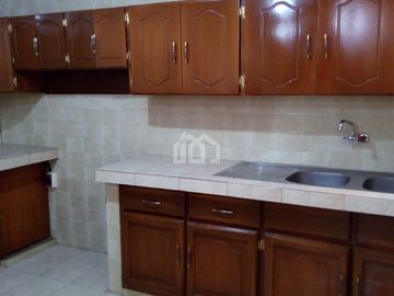 CASA RENTERA DE VENTA SECTOR LAS CASAS