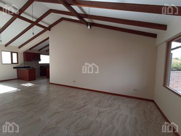 CASA DE UNA PLANTA EN VENTA   EN TUMBACO SECTOR LA VIÑA ALTA