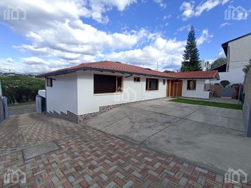 CASA DE UNA PLANTA EN VENTA   EN TUMBACO SECTOR LA VIÑA ALTA