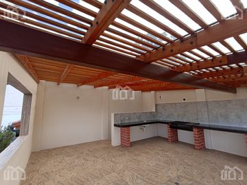 CASA DE UNA PLANTA EN VENTA   EN TUMBACO SECTOR LA VIÑA ALTA