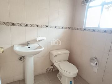 CASA EN VENTA SECTOR EL CONDADO