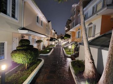 CASA EN VENTA SECTOR EL CONDADO