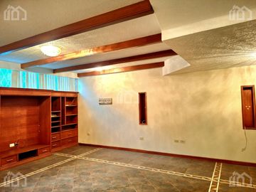 CASA DE VENTA EN MIRAVALLE URBANIZACIÓN RINCÓN DEL VALLE