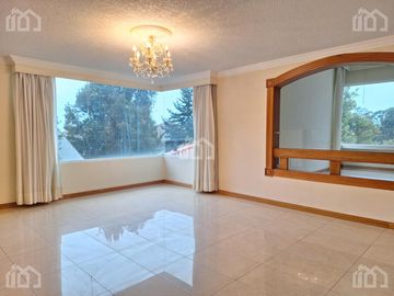 CASA DE VENTA EN MIRAVALLE URBANIZACIÓN RINCÓN DEL VALLE