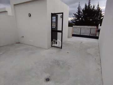 CASA DE VENTA  SECTOR CALDERON